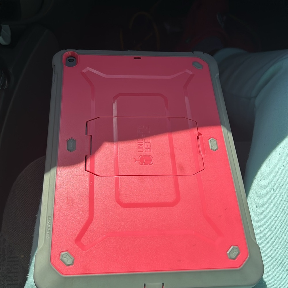iPad - Picture 2 of 2